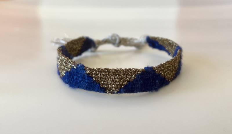 Gewebtes Armband Aus Recycelten Denim-Fäden Und Leinen von Limolucco