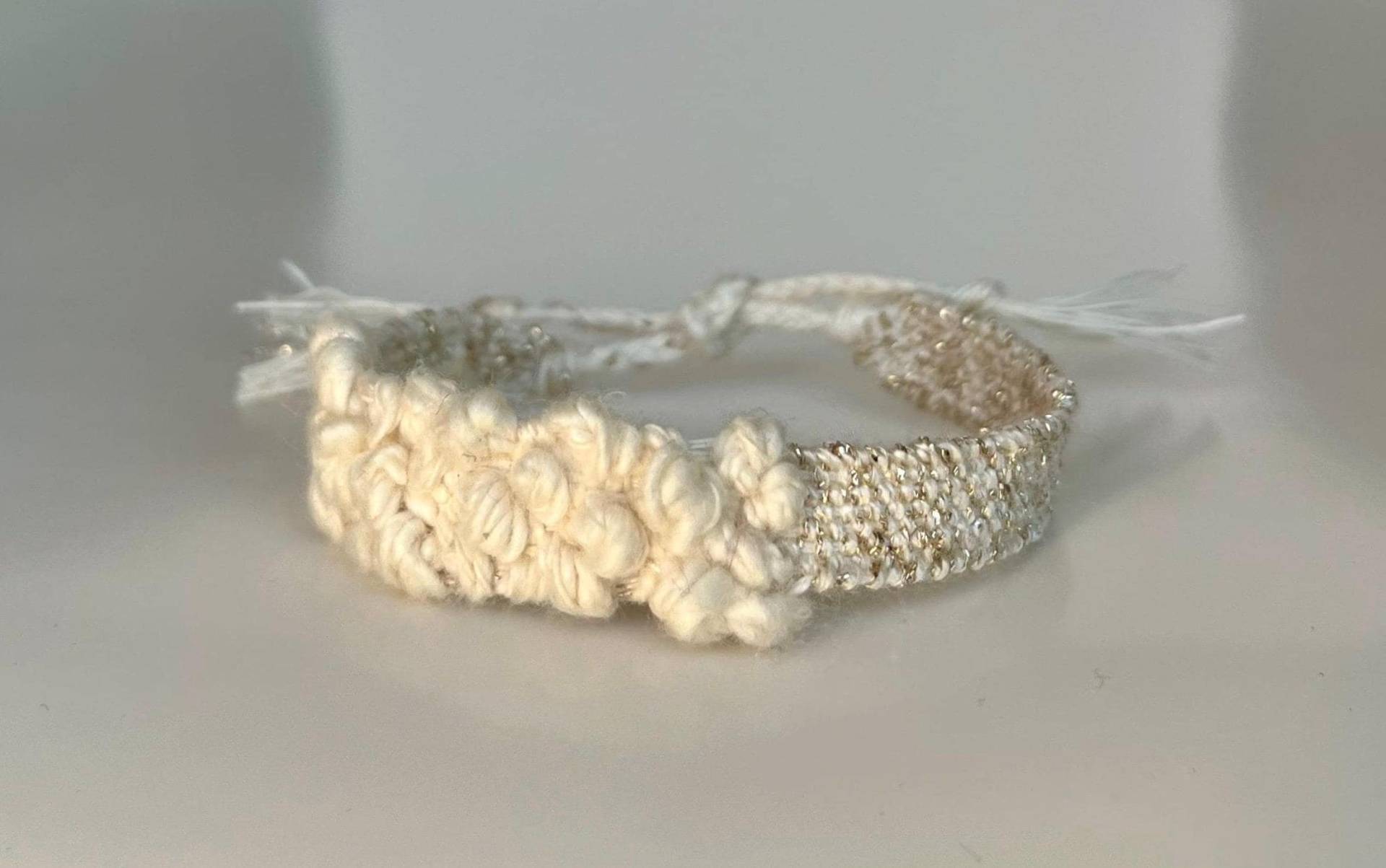 Gewebtes Armband Mit Leinen Und Baumwolle Gewebtes Armband Mit Leinen Und Baumwolle von Limolucco