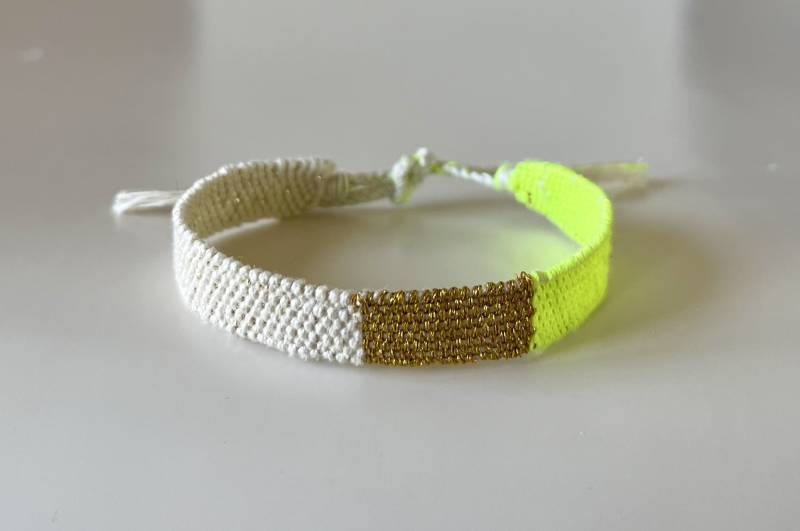 Gewebtes Boho Armband von Limolucco