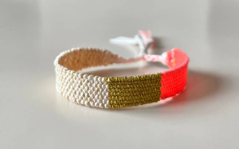 Gewebtes Boho Armband von Limolucco