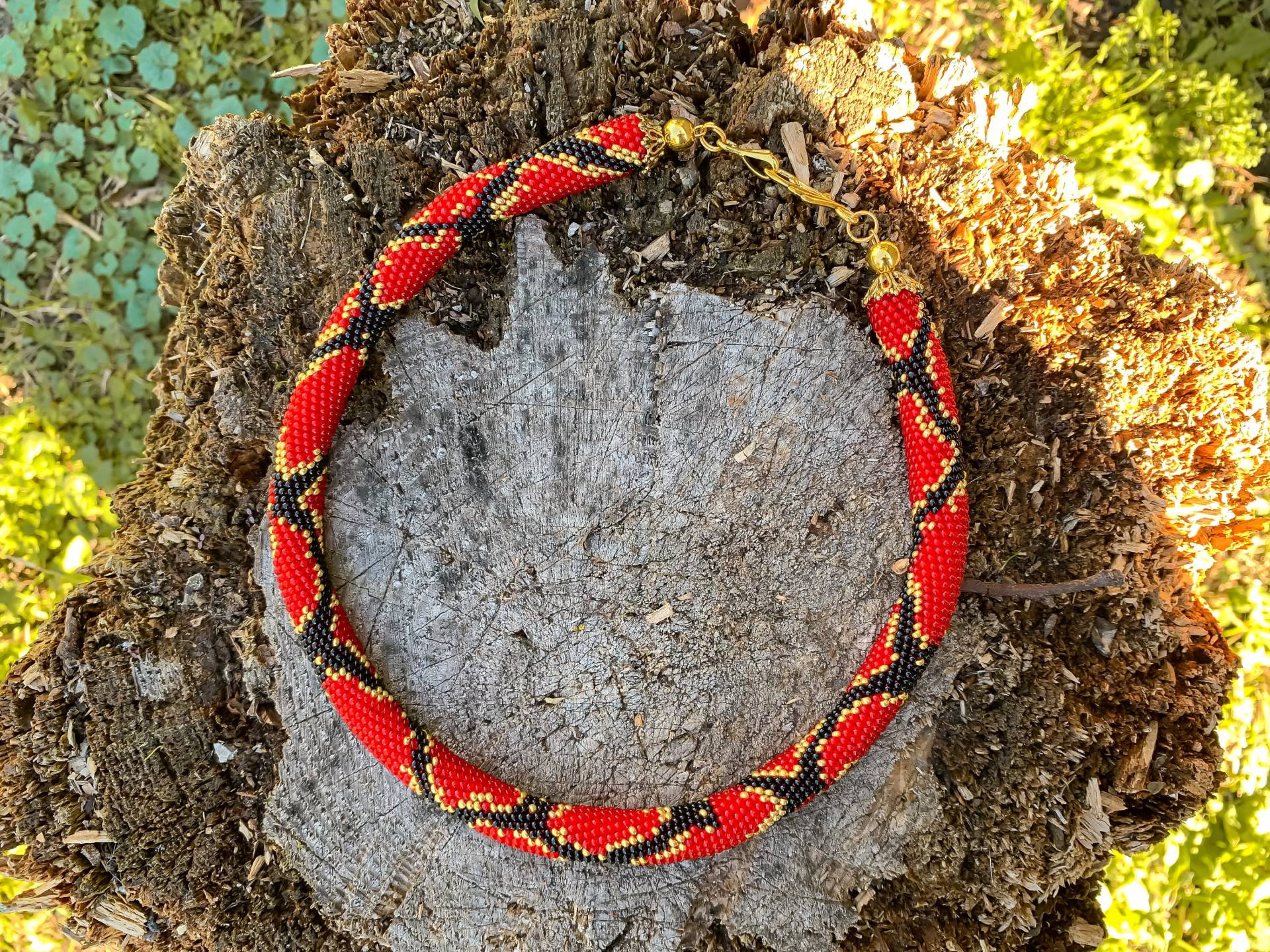 Rot Schwarz Python Halskette - Rote Schlange Samen Perlen Häkeln Seil Handgemachte Perlenarbeit Schlangen Reptil Muster Rot Schwarz Python Halskette - Rote Schlange Samen Perlen Häkeln Seil Handgemachte Perlenarbeit Schlangen Reptil Muster von LinaOst