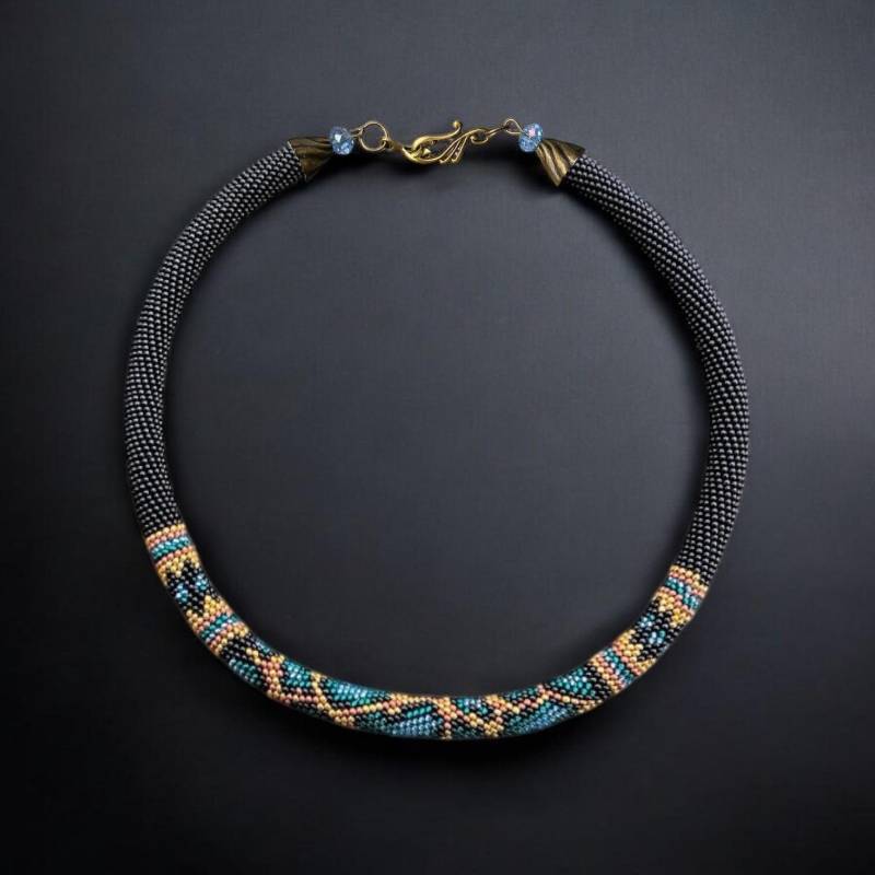 Schwarz Gold Schlange Python Stricken Halskette - Rocailles Perlen Häkeln Seil Blaue Handgemachte Perlenarbeit Azurblaue Reptil Print Schmuck von LinaOst