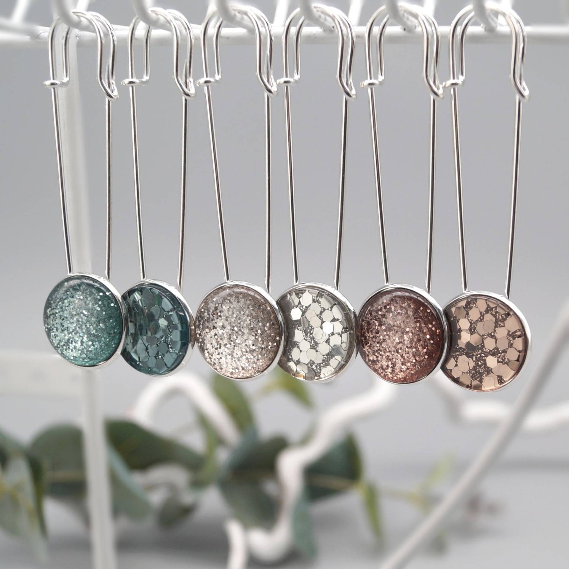 Tuchnadel Schalnadel Jackennadel Schmucknadel Brosche Kiltnadel Silber Mit Polaris Glitzer Cabochon Auswahl von LinalandDesign