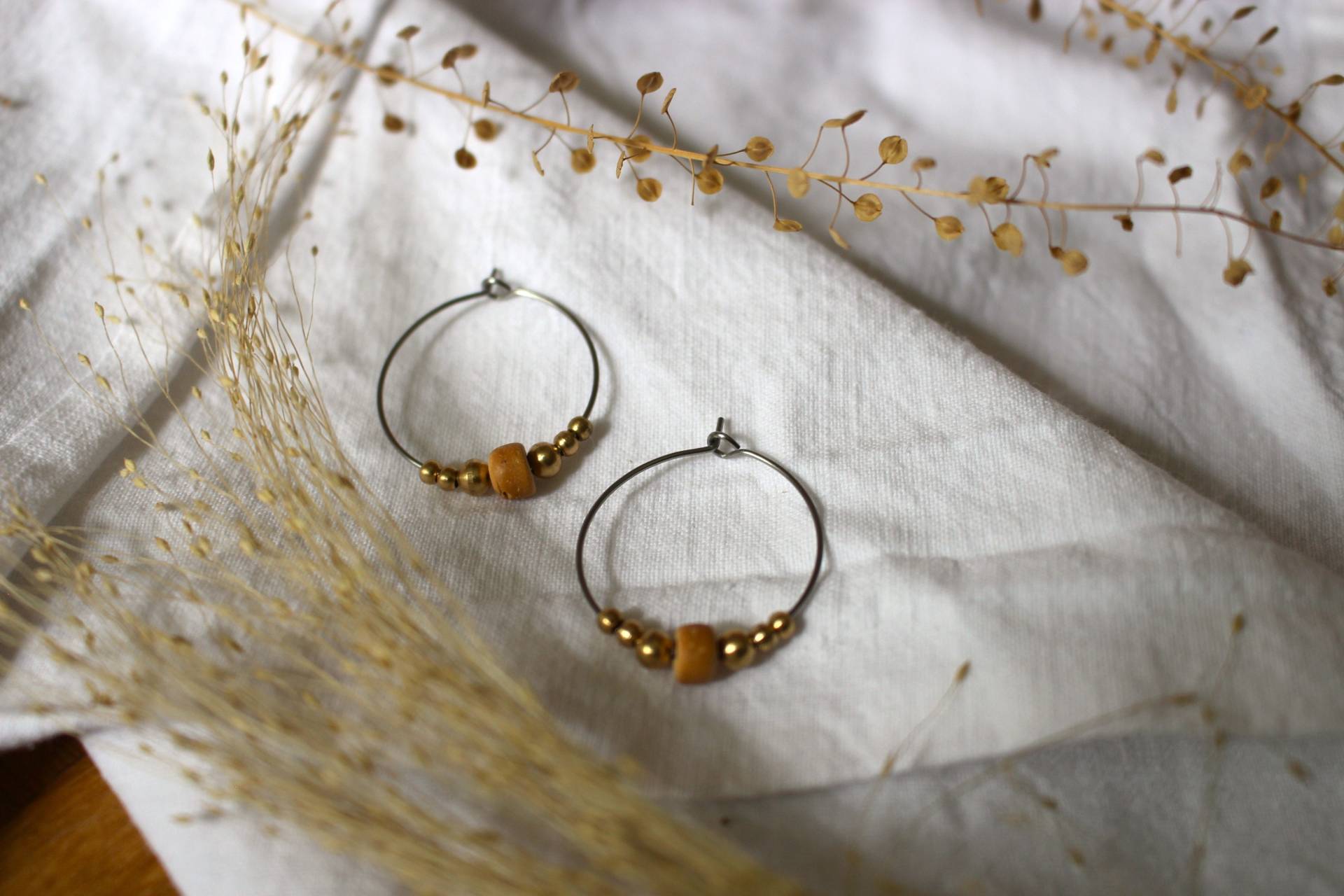 Boho Ohrringe "Agadir" | Creole Mit Messingperlen Schlichte Farbigen Akzent Boho Ohrringe "Agadir" | Creole Mit Messingperlen Schlichte Farbigen Akzent von LinasLustigerLaden