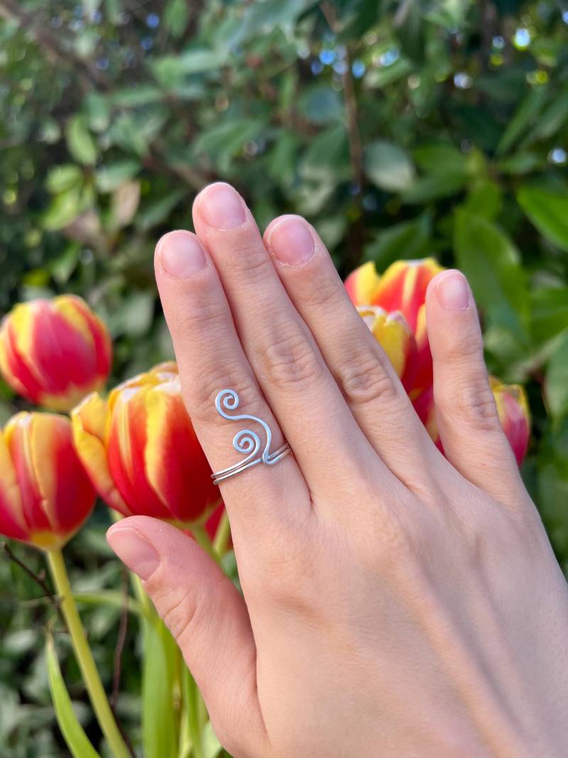 Handgemachter Filigraner Draht Ring. Silberfarben Oder Goldfarben von LinasSelfMadeShop