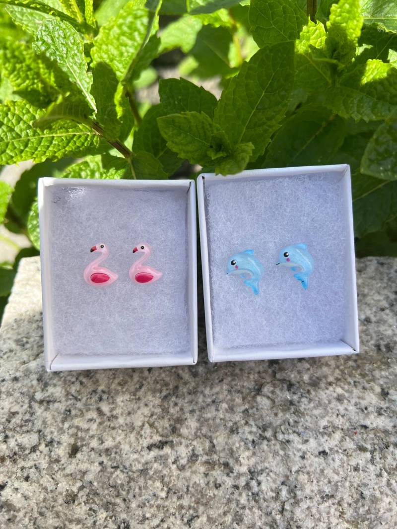 Delfin/ Flamingo Ohrstecker. Delfin Ohrringe Und Mit Edelstahl Stecker von LinasSelfMadeShop