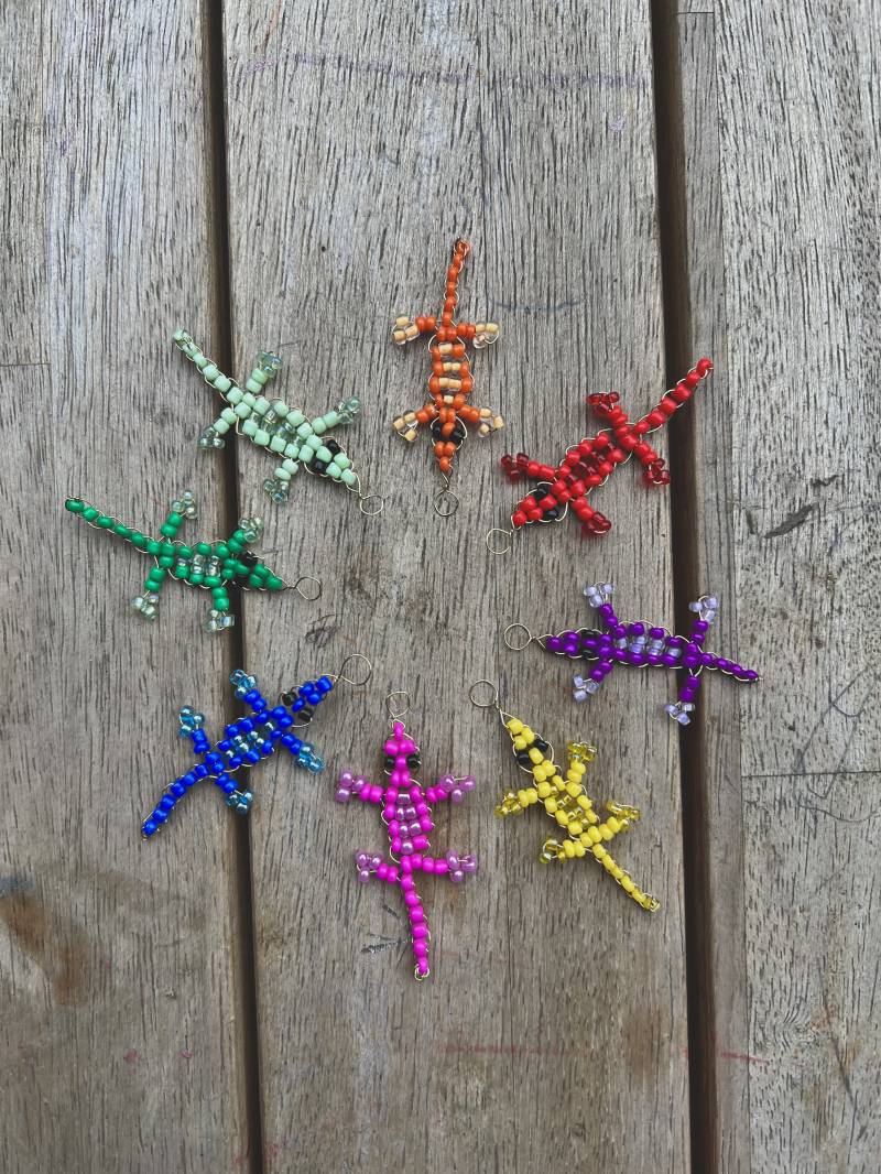 Salamander Schlüsselanhänger Aus Perlen, Verschiedene Farben Salamander Schlüsselanhänger Aus Perlen, Verschiedene Farben von LinasSelfMadeShop