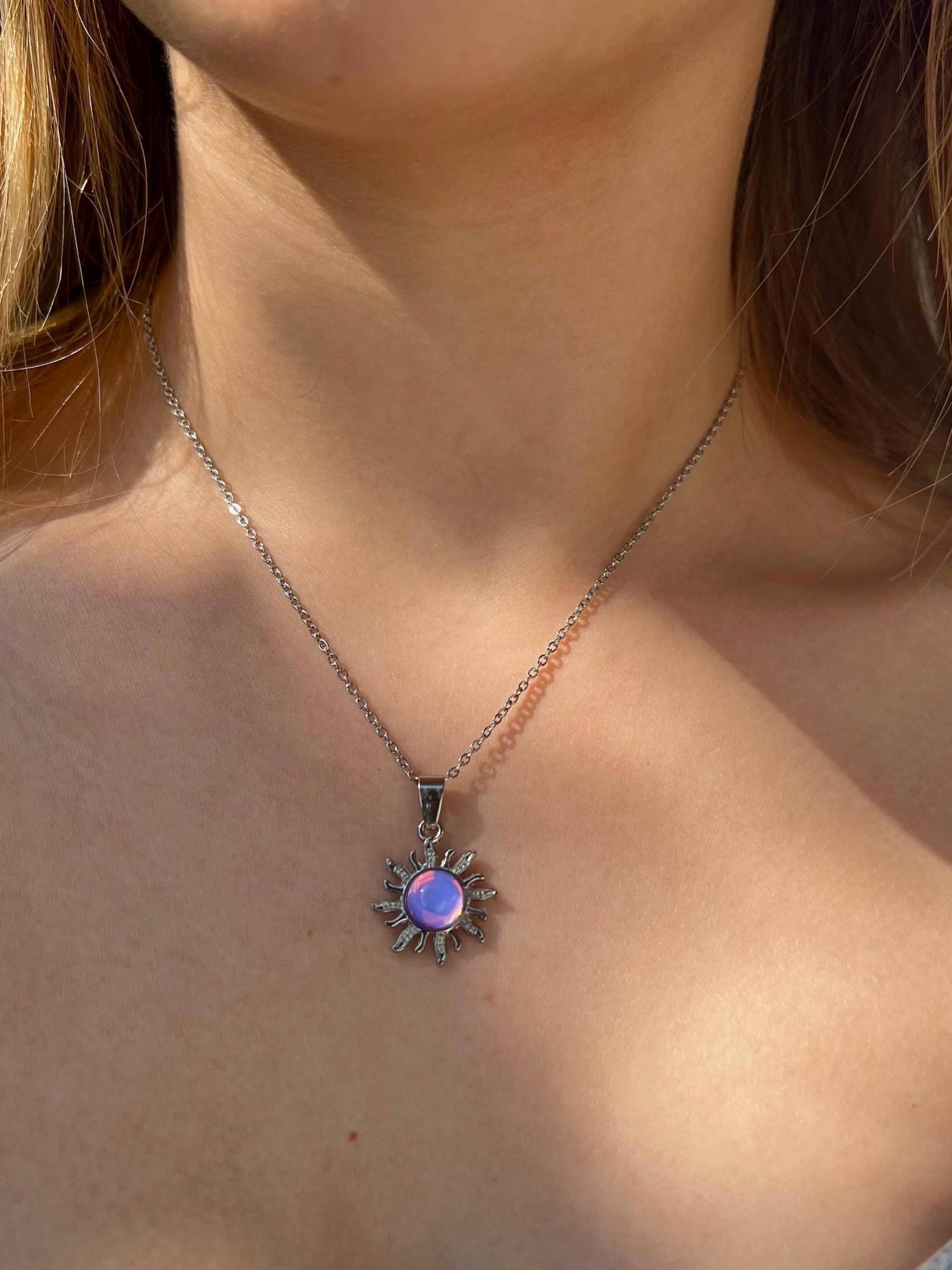 Silberfarbene Edelstahl Halskette Mit Anhänger. Sonnenanhänger Lila Perle. Oder Kette Im Set Bunter Perlenkette Silberfarbene Edelstahl Halskette Mit Anhänger. Sonnenanhänger Lila Perle. Oder Kette Im Set Bunter Perlenkette von LinasSelfMadeShop
