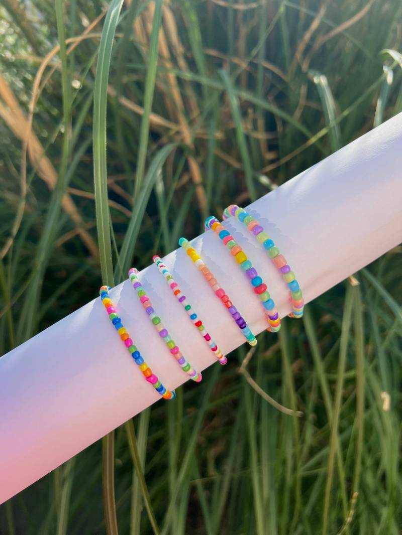 Verschiedene Perlenarmbänder, Bunt von LinasSelfMadeShop
