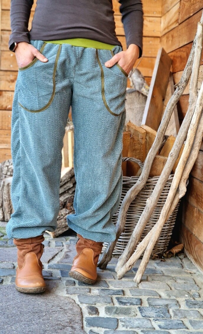 Cord Hose Take It Away Women Lang Kletterhose Damenhose Aus Cord, Blau Grau Pumphose, Loose Fit, Cordhose von LinasTraumwerkstatt
