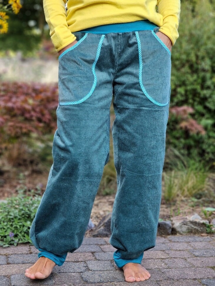 Cord Hose Take It Away Women Lang Kletterhose Damenhose Aus Cord, Petrol Pumphose, Loose Fit, Cordhose von LinasTraumwerkstatt