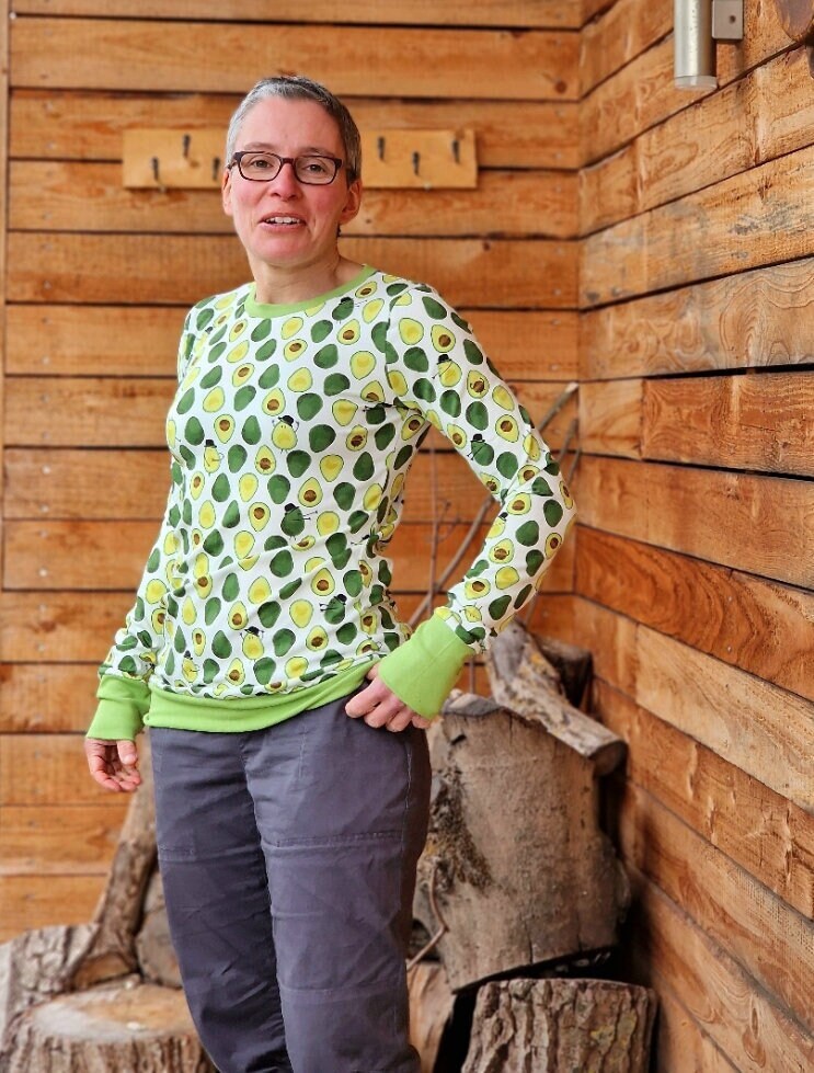 Langarmshirt Hannah Retro Lustiges Motiv Früchtchen , Shirt Für Damen Damenshirt Mit Langem Arm Größe S - Xxl, Avocado Lustig von LinasTraumwerkstatt