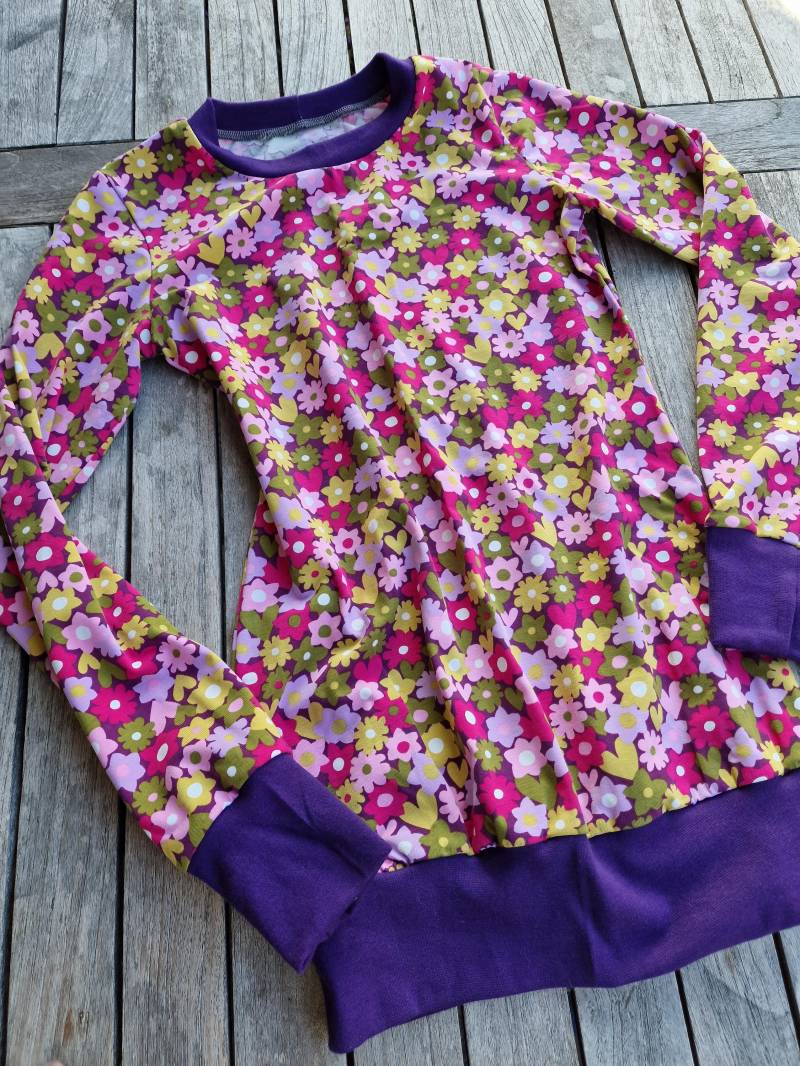 Langarmshirt Hannah Retro Muster , Shirt Für Damen Damenshirt Mit Langem Arm Größe S - Xxl T Shirt. Herziges Motiv von LinasTraumwerkstatt