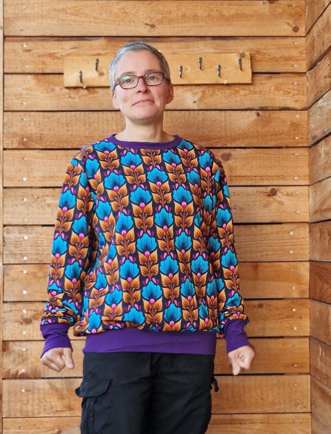 Sweatshirt Oversized Pulli Stella Retro Blumen Shirt Für Damen Damenshirt Mit Langem Arm Retro , Boho, Damenpullover, Sweater von LinasTraumwerkstatt