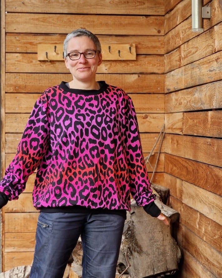 Sweatshirt Oversized Pulli Stella Retro Leo Pink Shirt Für Damen Damenshirt Mit Langem Arm Gepunktet , Boho, Damenpullover, Sweater von LinasTraumwerkstatt