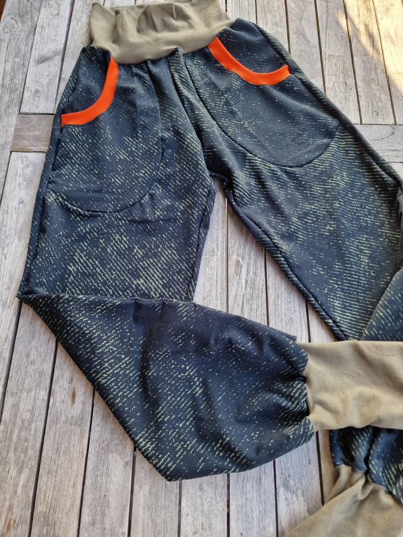 Yogahose Retro Damen Lang Mit Witzigem Motiv Damenhose Sportliche Hose Für Pumphose Taschen Grau Grün Orange Jerseyhose Grafik von LinasTraumwerkstatt