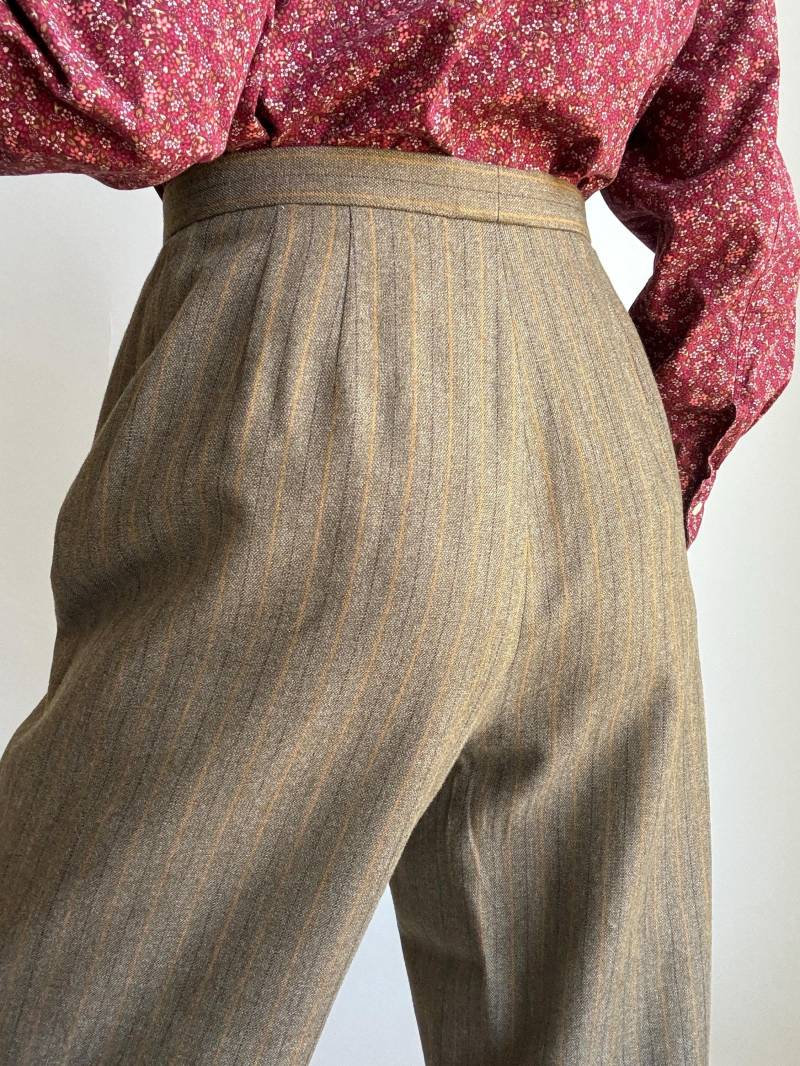 Vintage 80Er Jahre Bleistift Streifen Wollgemisch Hohe Taille Hose Größe 8 - Beige Taupe von LindaLandVintage