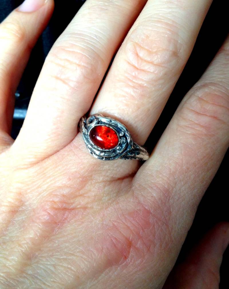 Wurzeln & Harz-Ring Kirsche Bernstein Mit Recycelten Sterling, Gr. 8 von LindenSidhe