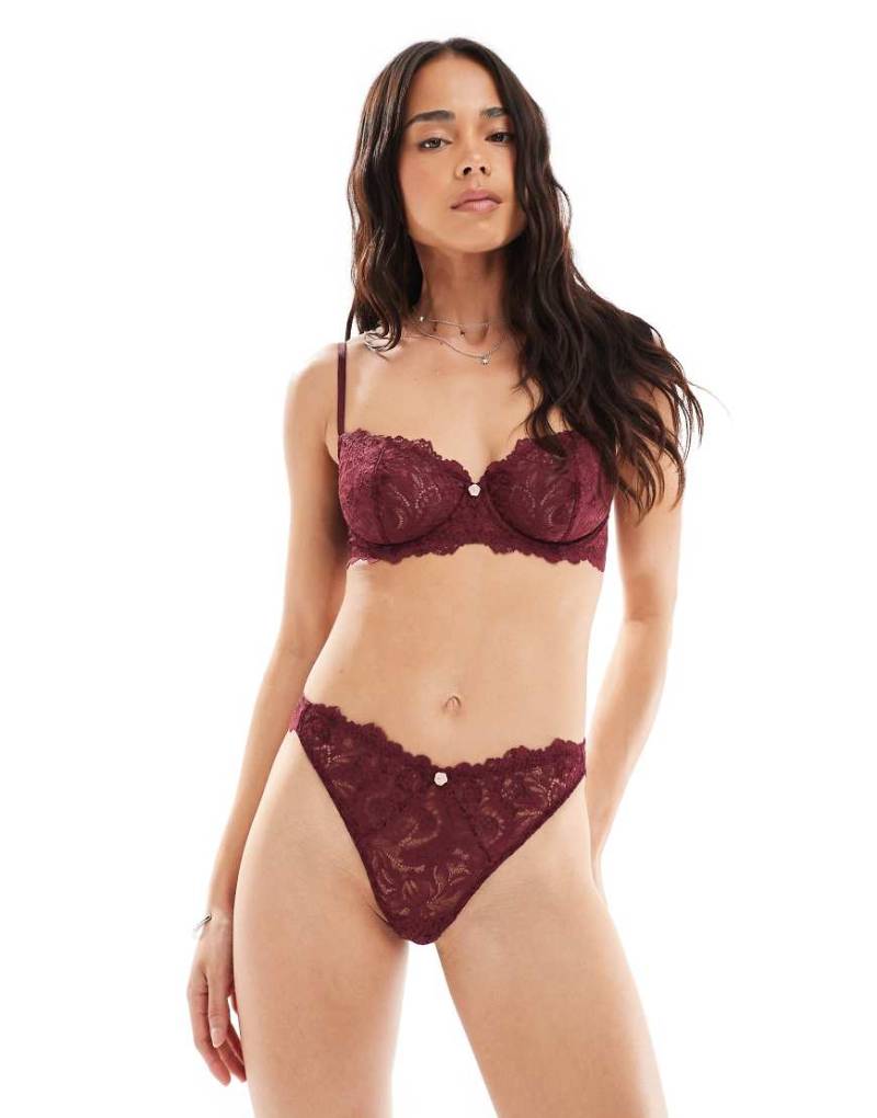 Lindex - Lydia - Tanga in Burgunderrot mit Rosendetail von Lindex