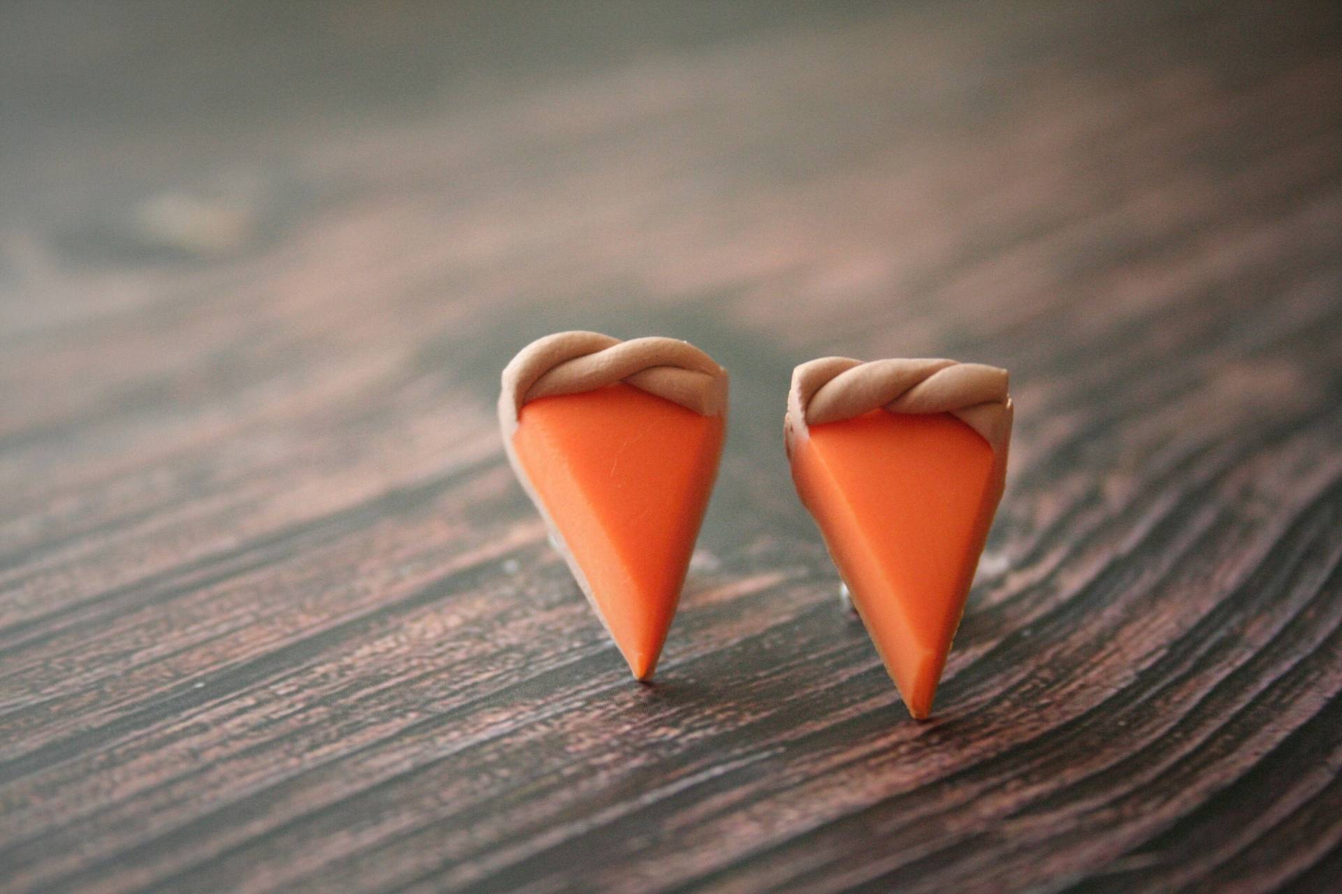 Kürbiskuchen Ohrringe // Schmuck Aus Fimo Kürbiskuchen Ohrringe // Schmuck Aus Fimo von LindsayDyessArt