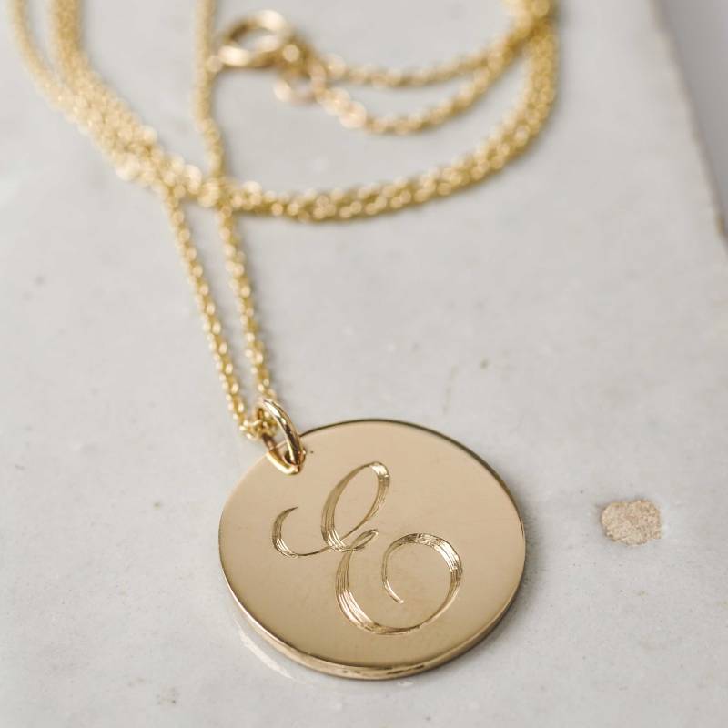Groß Massiv Gold Gravierte Initial Anhänger Halskette - Gravur Goldene Monogramm von LindsayPearsonShop