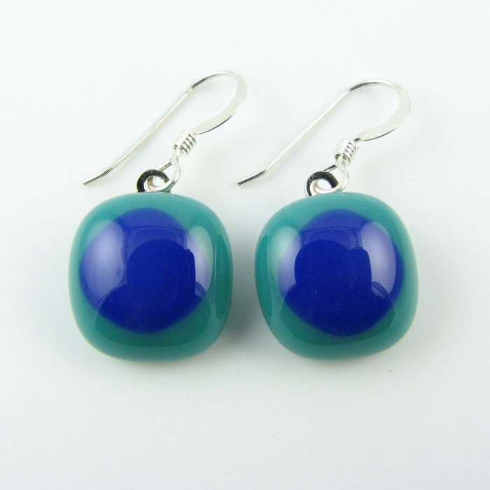 Blaugrüne Und Kobaltblaue Glasohrringe von LindsaysDesigns