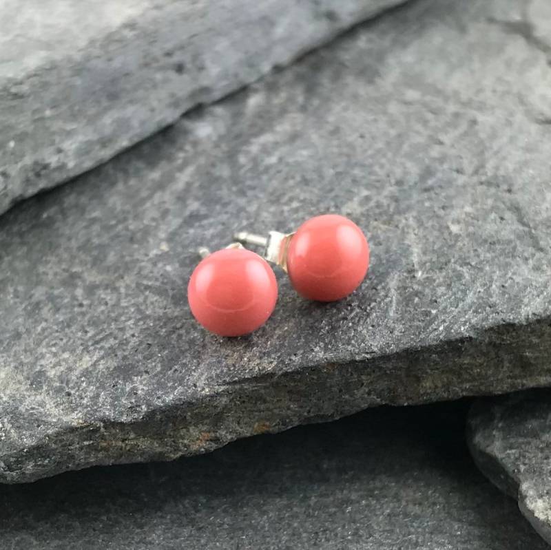 Koralle Geschmolzenes Glas Ohrstecker von LindsaysDesigns