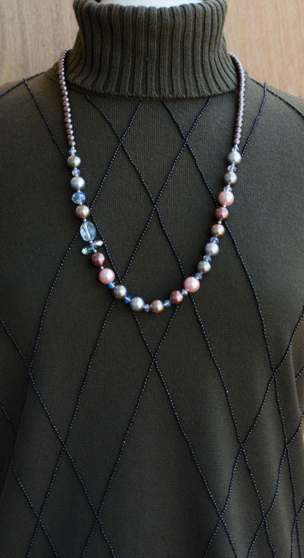 Perlenkette Lange Einzelne Strang Perlen Mit Kristall Und Silber Akzenten Valentinstag Schmuck Geschenk Halskette & Ohrringe Set von LindyLeeTreasures