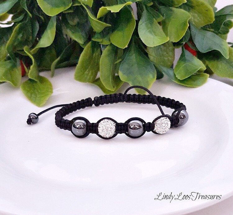Armbänder, Schwarzes Makrame Freundschaftsarmband, Schmuck, Makramee Armband, Perlenarmband, Boho, Best Friends Weihnachtsgeschenk von LindyLoosTreasures