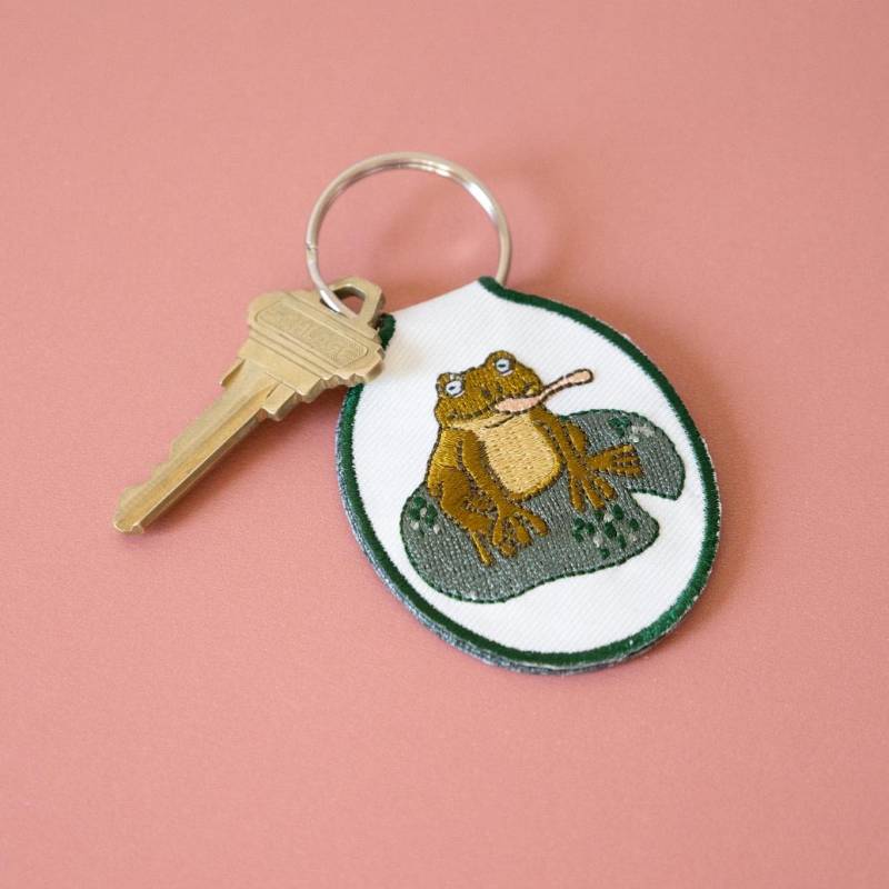 Frosch Gestickt Keychain | Autoschlüssel Accessoire Stickerei Geschenkideen, Seerosenblatt, Ribbit, Grün, Oliv, Rosa Frosch Gestickt Keychain | Autoschlüssel Accessoire Stickerei Geschenkideen, Seerosenblatt, Ribbit, Grün, Oliv, Rosa von LindyStarkDesigns