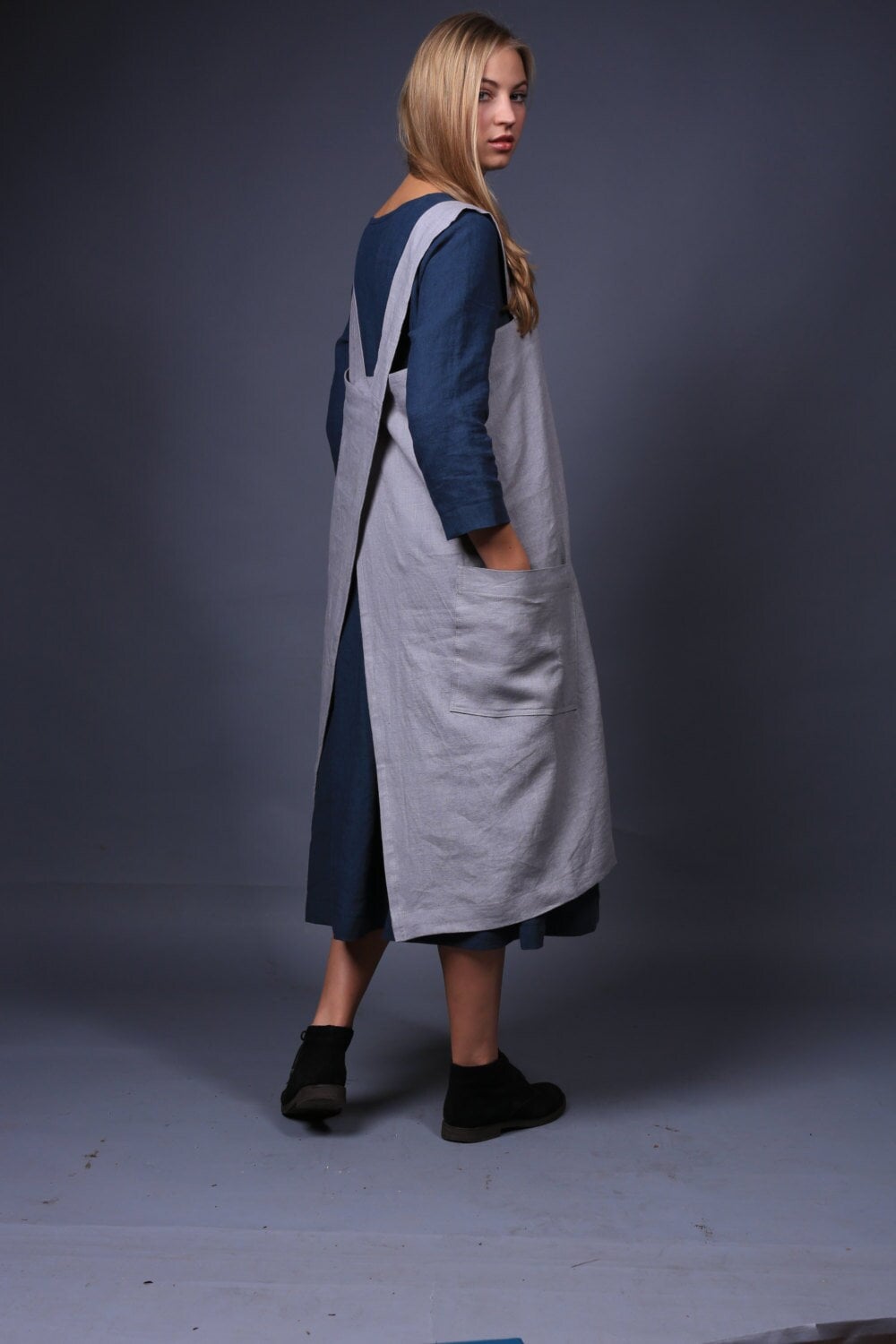 Leinenschürze Sophia/Leinen Schürze Trägerkleid von LinenCloud