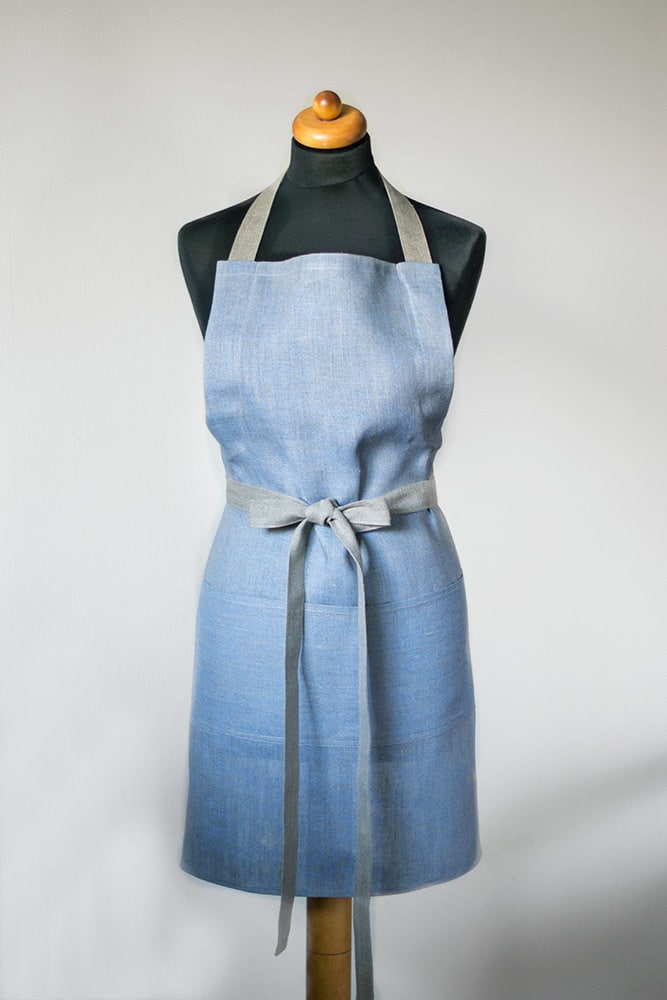 Leinen Volle Schürze Natürliches Grau Mit Hellblauer Graue Traditionelle Einer Großen Tasche Mutter Geschenk Umweltfreundliche Unisex von LinenLifeIdeas
