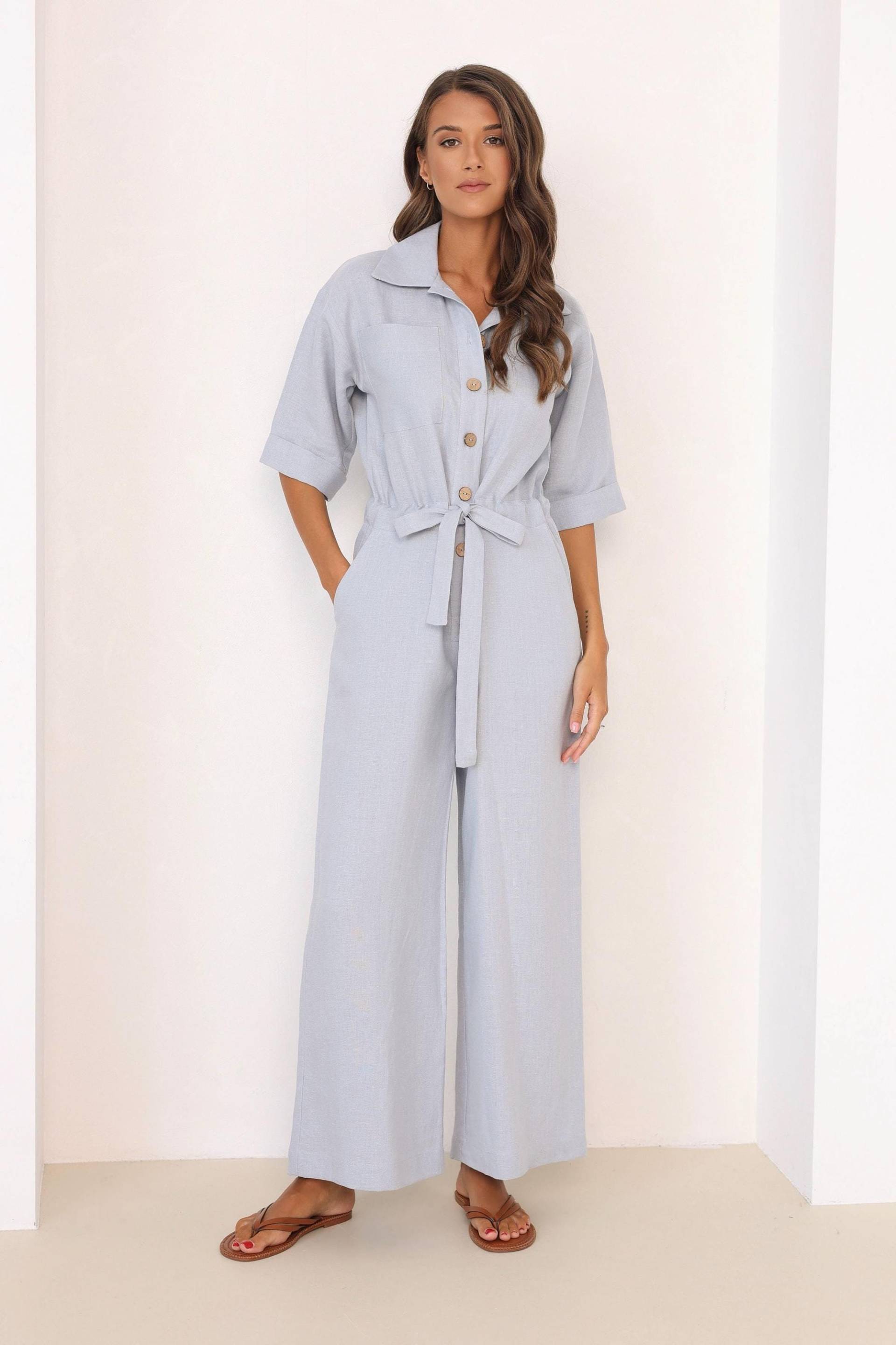 Leinen Jumpsuit Frauen Grösse - S Versandfertig, Lockerer Overall in Himmelblauem Leinen, Leinen-strampler Mit Gürtel Für Frauen, Line Outfit von LinenSWANclothing