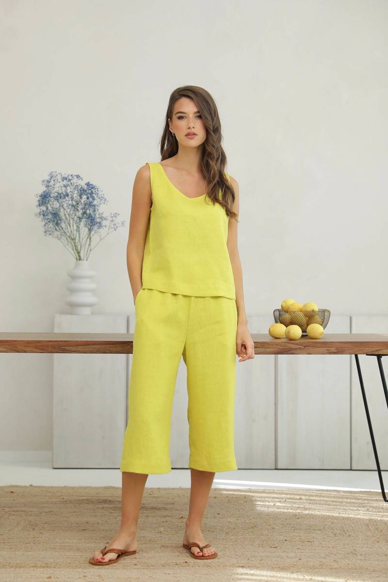 Leinen-Tanktop, Lemon Basic-Leinenoberteil, Leinenbluse, Leinen-T-Shirt, Leinenoberteil, Reines Leinen, Alltagsleinen, Ärmelloses Oberteil von LinenSWANclothing