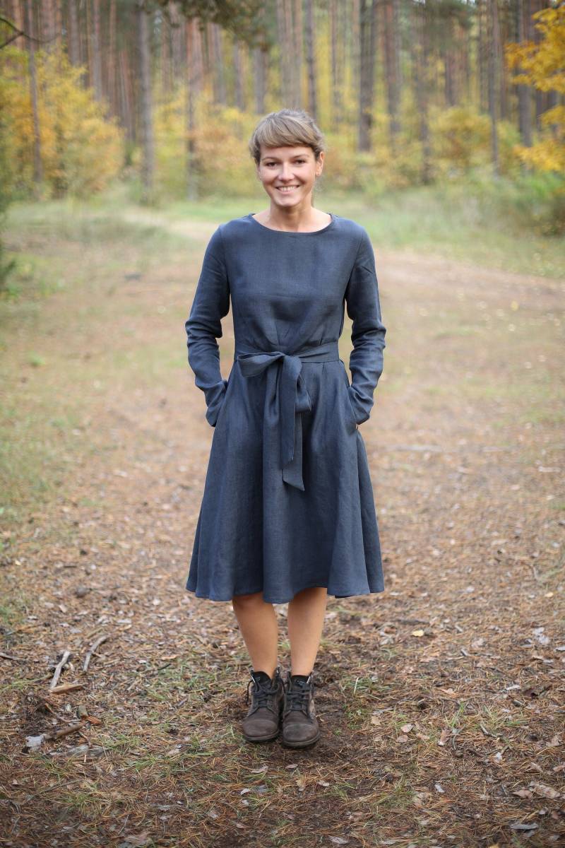 Minimal Style Loose Fit Kleid/Langarm Leinen Faltenbalg-Die-Knielang Loose-Fit Herbstkleid Langes /Kleid Mit Gürtel von LinenSea