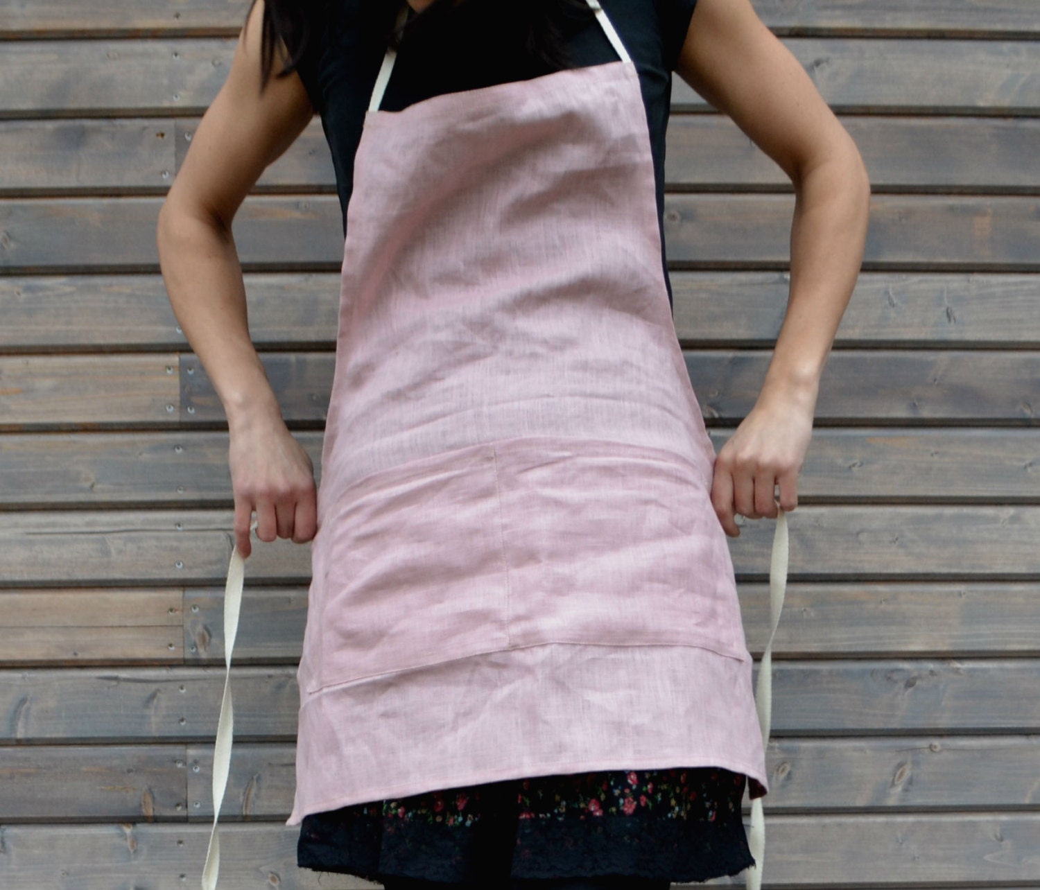 Leinen Küchen Schürze Mit Taschen Pastell Rosa Handarbeit Kleidung Krawatte Rücken von LinenWonderLine