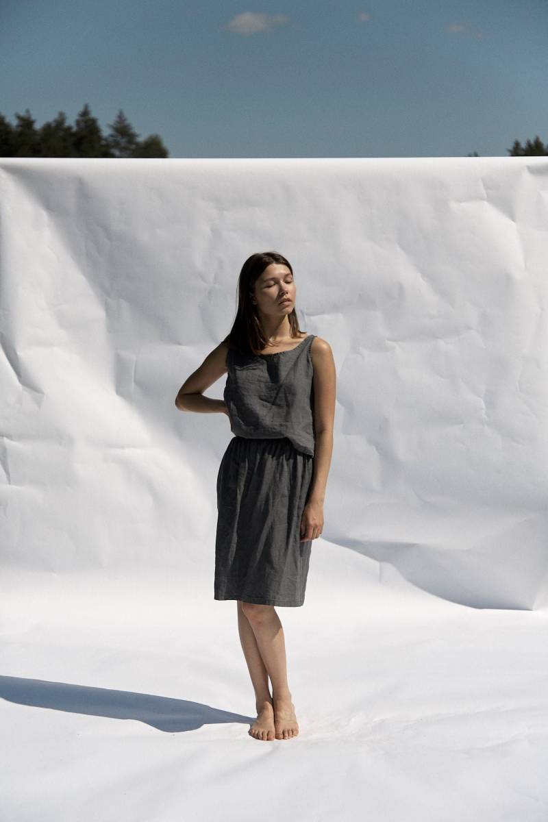Leinen Set Top Dunkelgrau & Rock Zweiteiler Handgefertigte Sommerkleidung Damen Kleid von LinenWonderLine