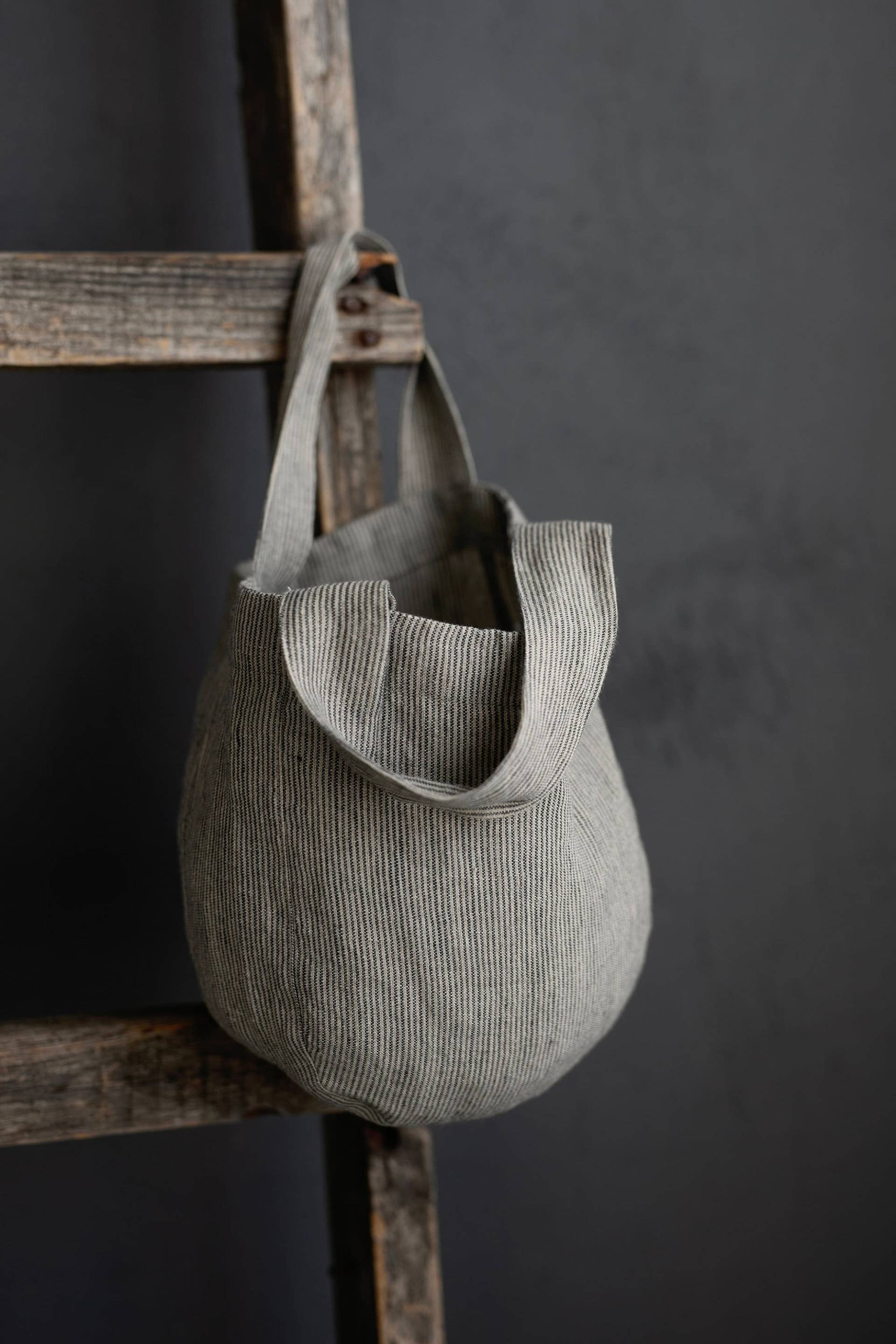 Runde Leinentasche Für Kinder, Schwarze Und Weiße Streifen, Einkaufstasche, Leinenhandtasche, Schultasche, Gesticktes Monogramm, Wiederverwendbare von Linenbrand