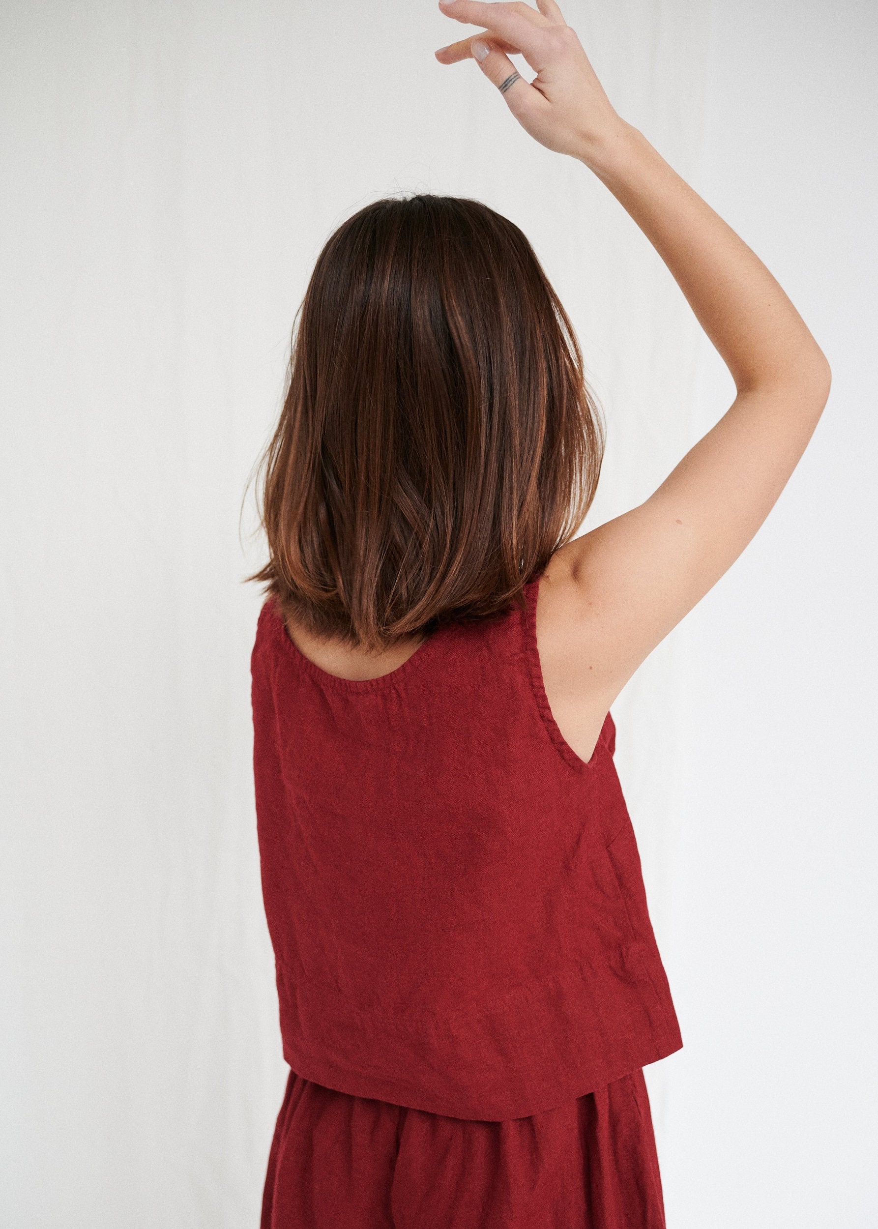 Malibu Burgund Rotes Top - Leinen Bluse Tank Crop von Linenfox