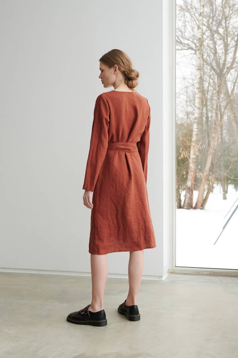 Rosemary Terracotta Kleid - Wickel-Leinenkleid- Mutterschafts-Leinenkleid- Lockeres Leinenkleid- Wickelkleid- Weiches Leinenkleid von Linenfox