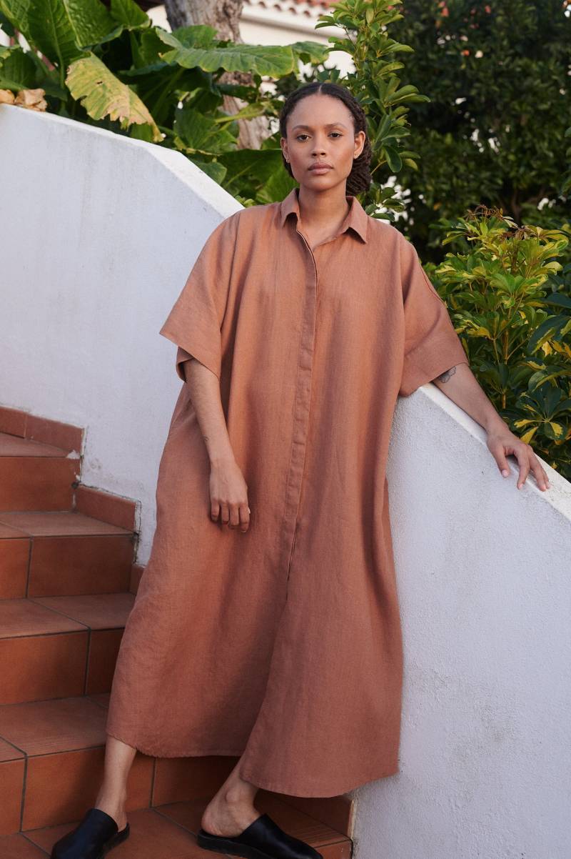 Versandfertig - Annika Leinenkleid Oversized Kleid Maxi Button-Down-Kleid Hemdkleid Mokka Mousse von Linenfox