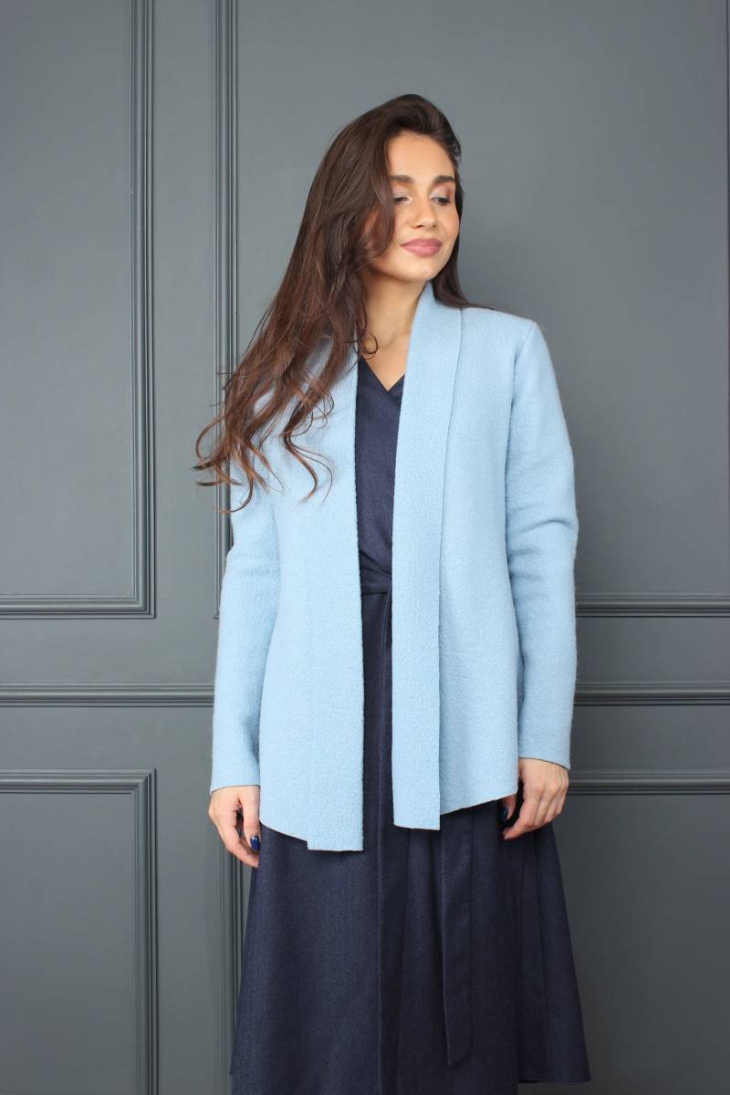 Oversize Wickel-Cardigan, Kimono-Cardigan in Hellblau, Strickjacke Blau, Für Frauen, Bio-Wolljacke Naomi von Linenlara
