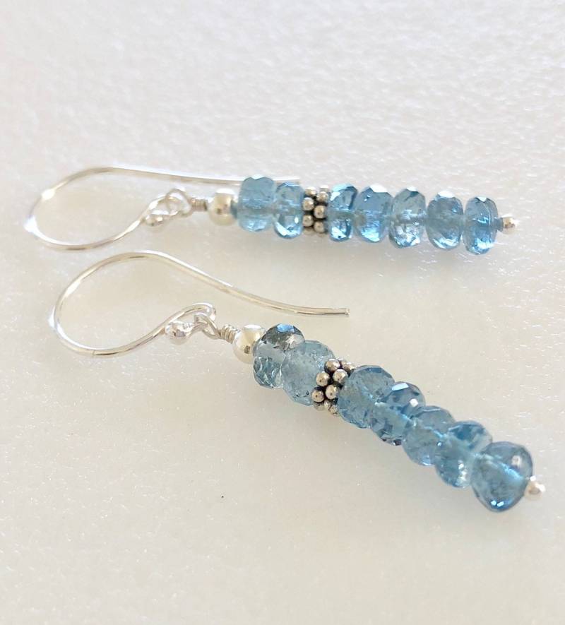 Aquamarin Ohrringe, Tiefblaue Aquamarin, Aaa Mosambik Edelsteine, Zarte März Birthstone, Braut von Linettesjewelrychest