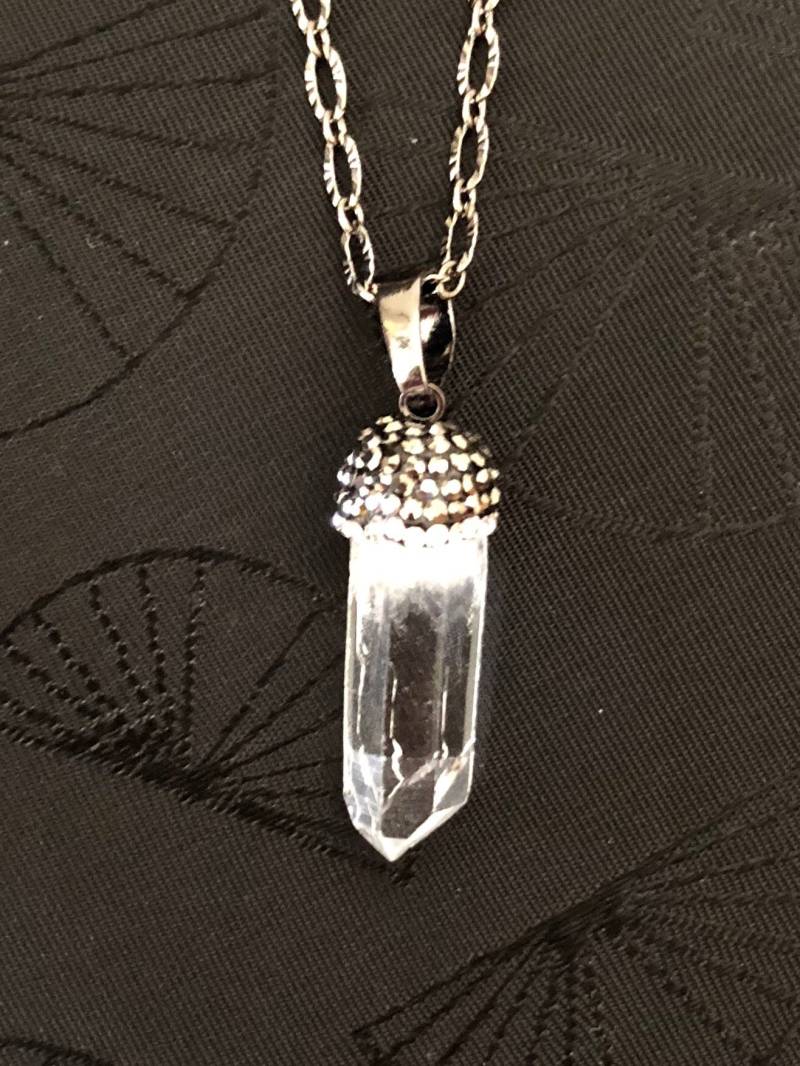 Bergkristall Zauberstab Kette, Pflastern Kristall Perle Cap, Heilende Kristall, Opak Weiß Rotguss Silber von Linettesjewelrychest