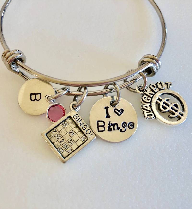 Bingo Armreif, Liebhaber, Oma, Bettelarmband, Zinn Charms, Benutzerdefinierte Initiale, Swarovski Geburtsstein, Geschenk von Linettesjewelrychest