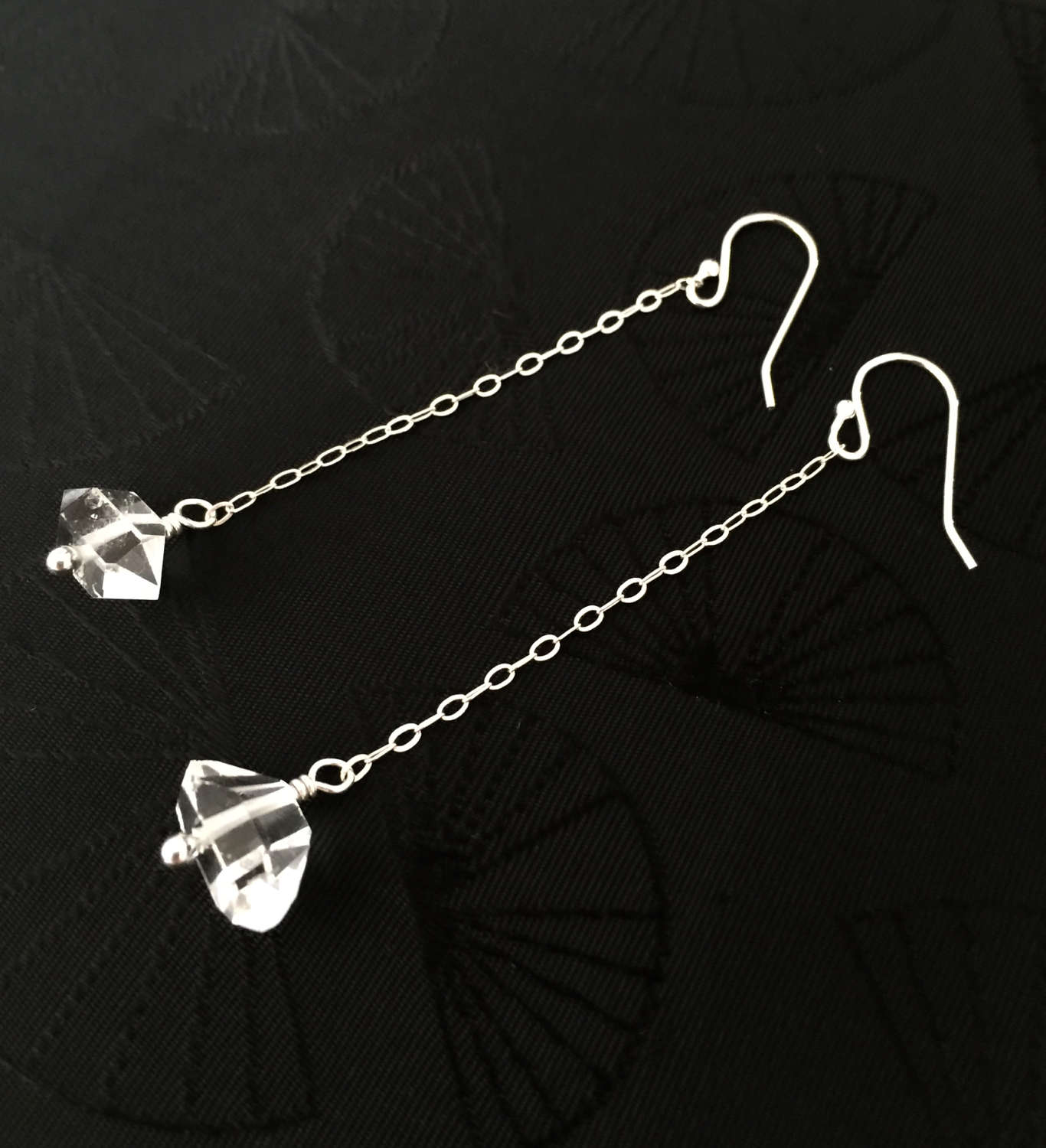 Herkimer Ohrringe, Diamant April Geburtsstein, Natürlicher Quarz, Sterling Silber, 14K Gold Fill, Braut Ohrringe von Linettesjewelrychest