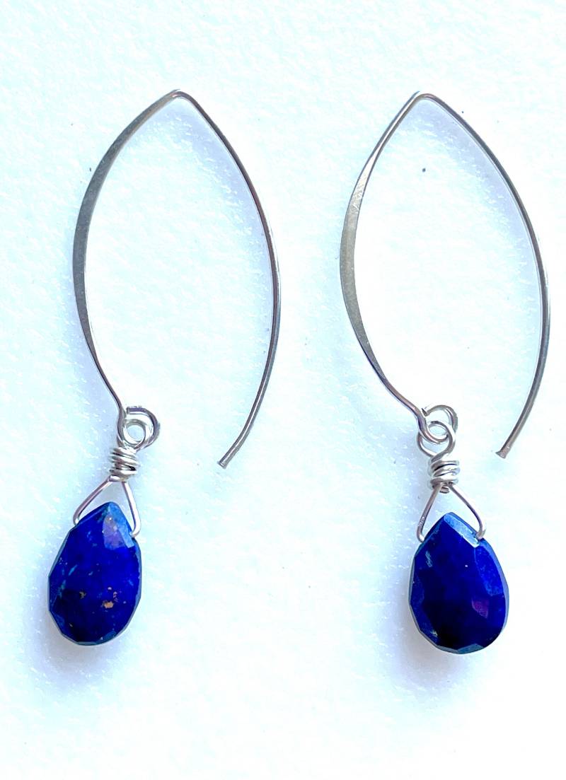 Lapis Lazuli Ohrringe, Aaa Blau Facettierte Pear Briolette, Sterling Silber, September Birthstone, Edelstein Ohrringe von Linettesjewelrychest