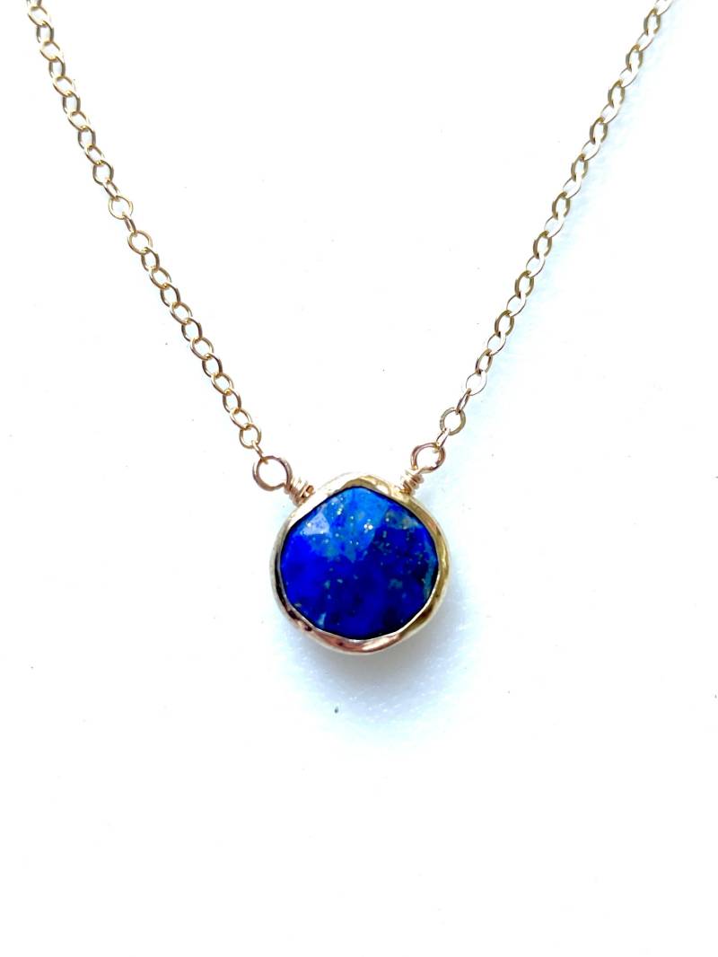 Lapislazuli Halskette, Großes Blaues Lapis-Herz, Gold Vermeil Lünette, Luxe Aaa Edelstein, September Geburtsstein, Brautschmuck, Fill Lapislazuli Halskette, Großes Blaues Lapis-Herz, Gold Vermeil Lünette, Luxe Aaa Edelstein, September Geburtsstein, Brautschmuck, Fill von Linettesjewelrychest