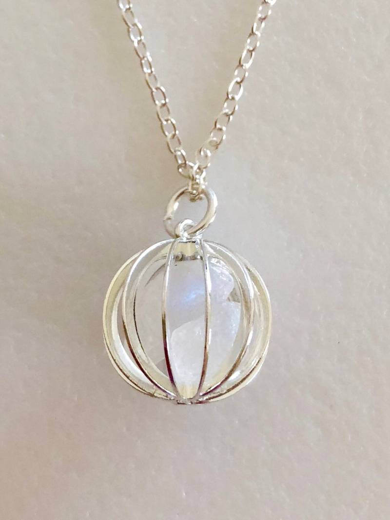 Mondstein Käfig Halskette, Echter Regenbogen Mondstein, Juni Geburtsstein, Roh Edelstein Nugget, Sterling Silber von Linettesjewelrychest