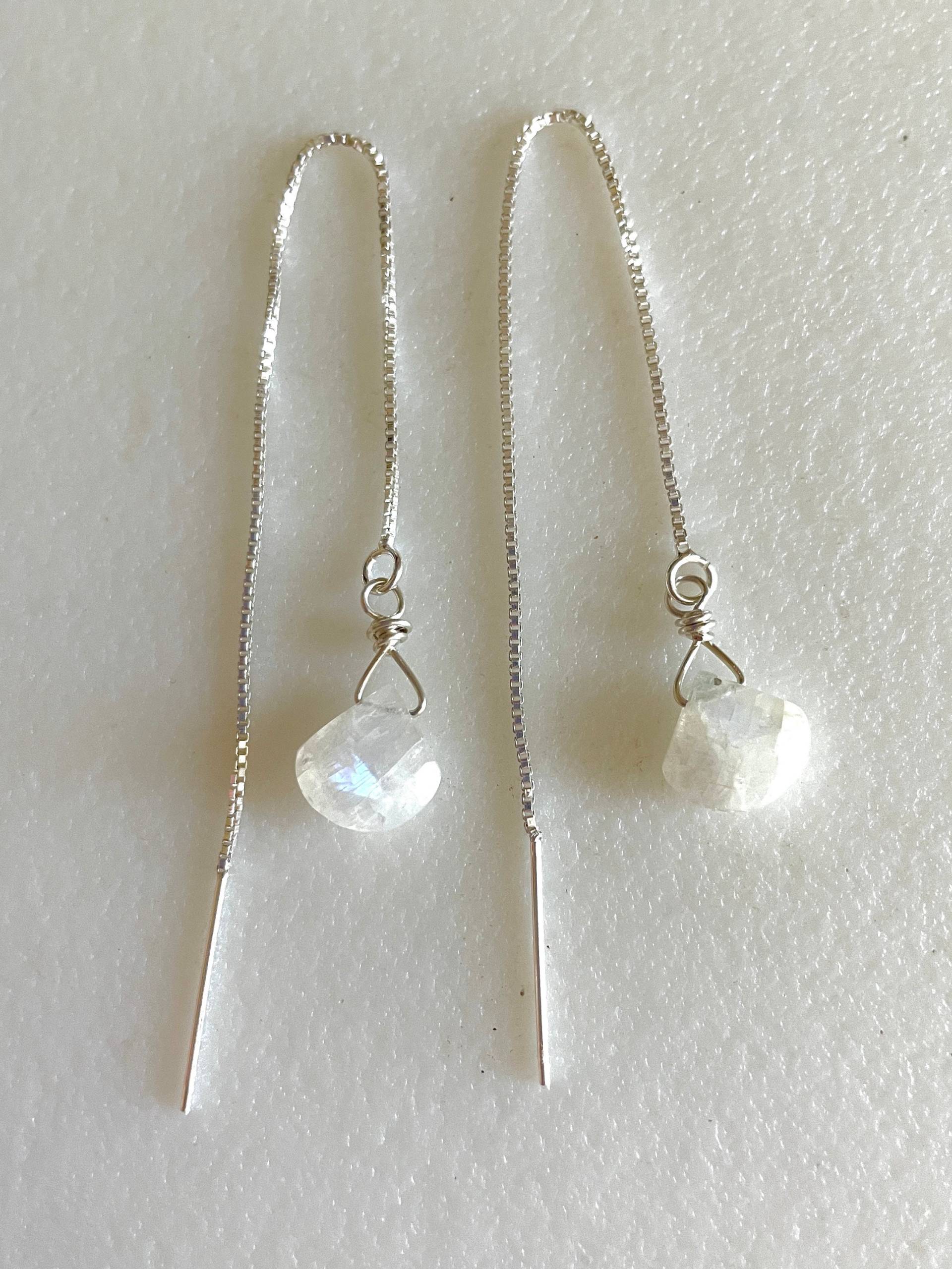 Mondstein Threader Ohrringe, Luxe Aaa Petite Herz Brioletten, Blauer Blitz Mondstein, Juni Birthstone, Brautschmuck, Sterling Silber Mondstein Threader Ohrringe, Luxe Aaa Petite Herz Brioletten, Blauer Blitz Mondstein, Juni Birthstone, Brautschmuck, Sterling Silber von Linettesjewelrychest